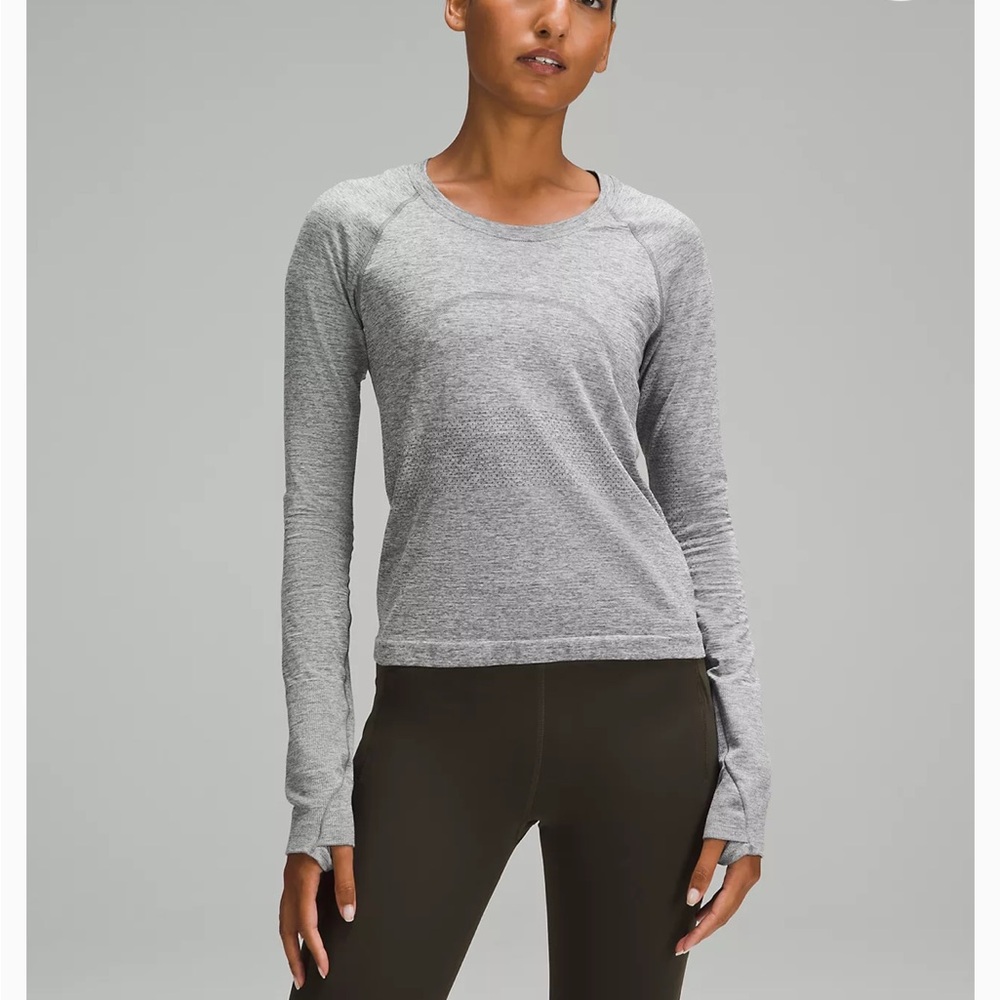 Lululemon Athletica Gray Fitted Long Sleeve Hoodie